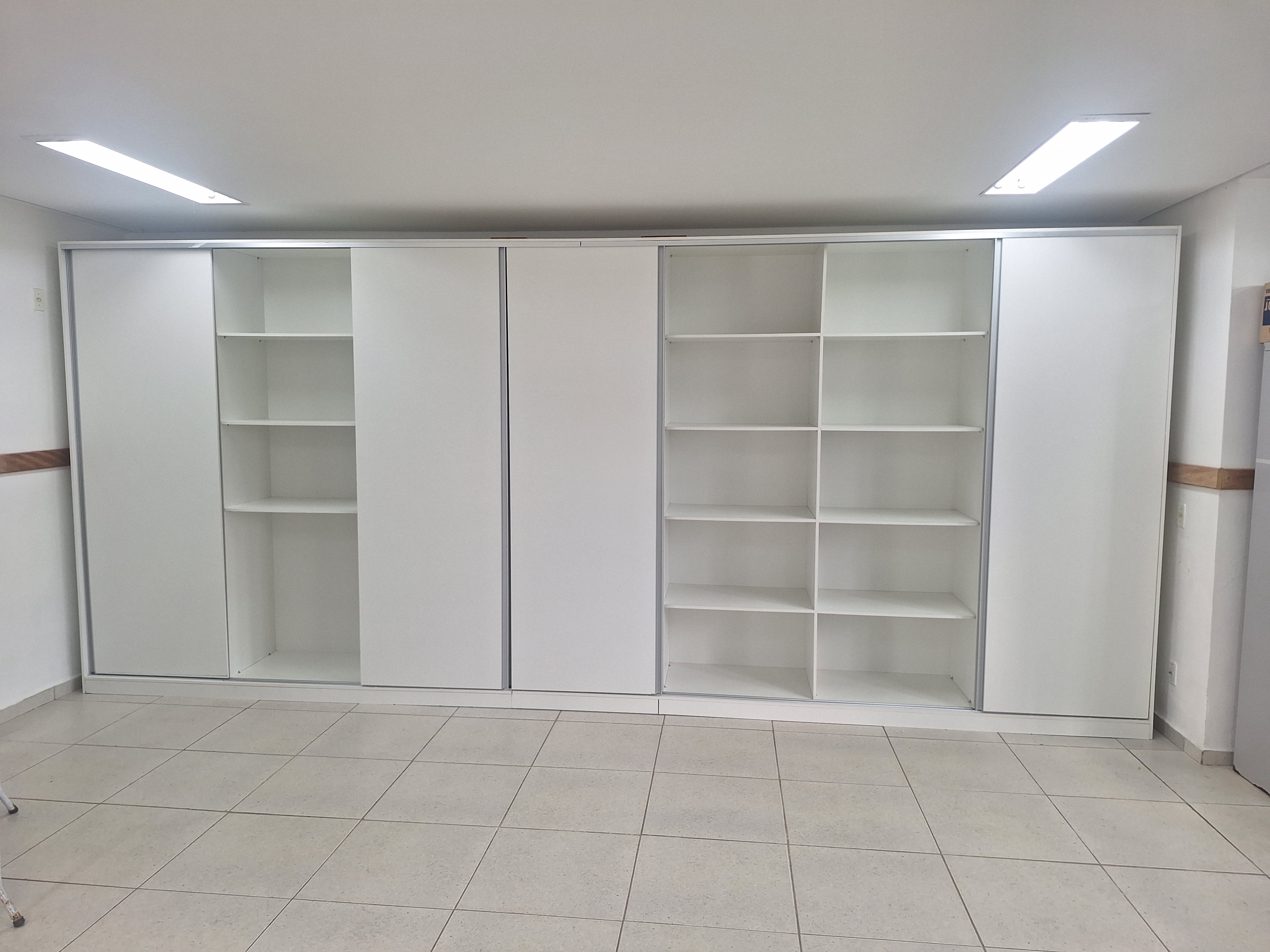 Armario escola de Suzano